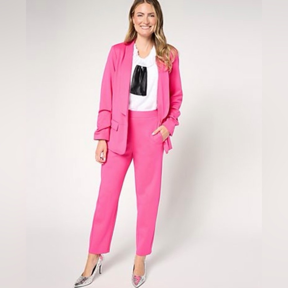 Stacy London Regular Ponte Lantern Pant - Medium (or size 10-12) Fuchsia - Picture 3 of 4